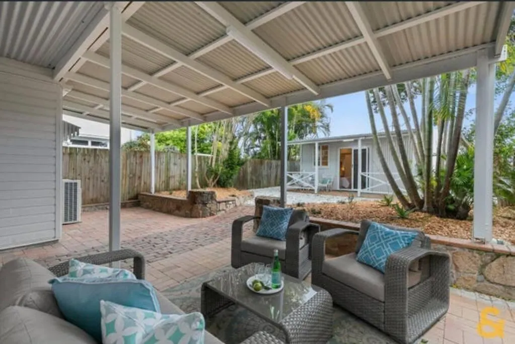 Oasis On Esplanade Apartment Brisbane Australia